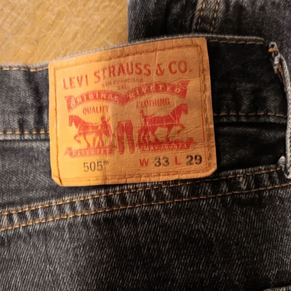 Levi's Strauss & Co  MENS , 33" BY 29" BLUE JEANS ,  used.condition , LOT OF 3 - Picture 8 of 10